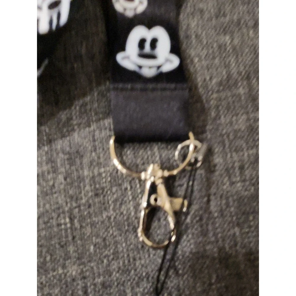 Disney MICKEY MOUSE Pin Trading Neck lanyard Trades ID badge keys BRAND NEW 00-k